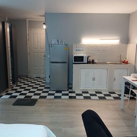 Popular Condo เมืองทองธานี パックレット エクステリア 写真