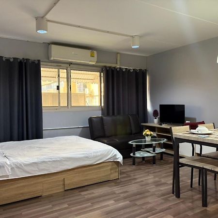 Popular Condo เมืองทองธานี パックレット エクステリア 写真