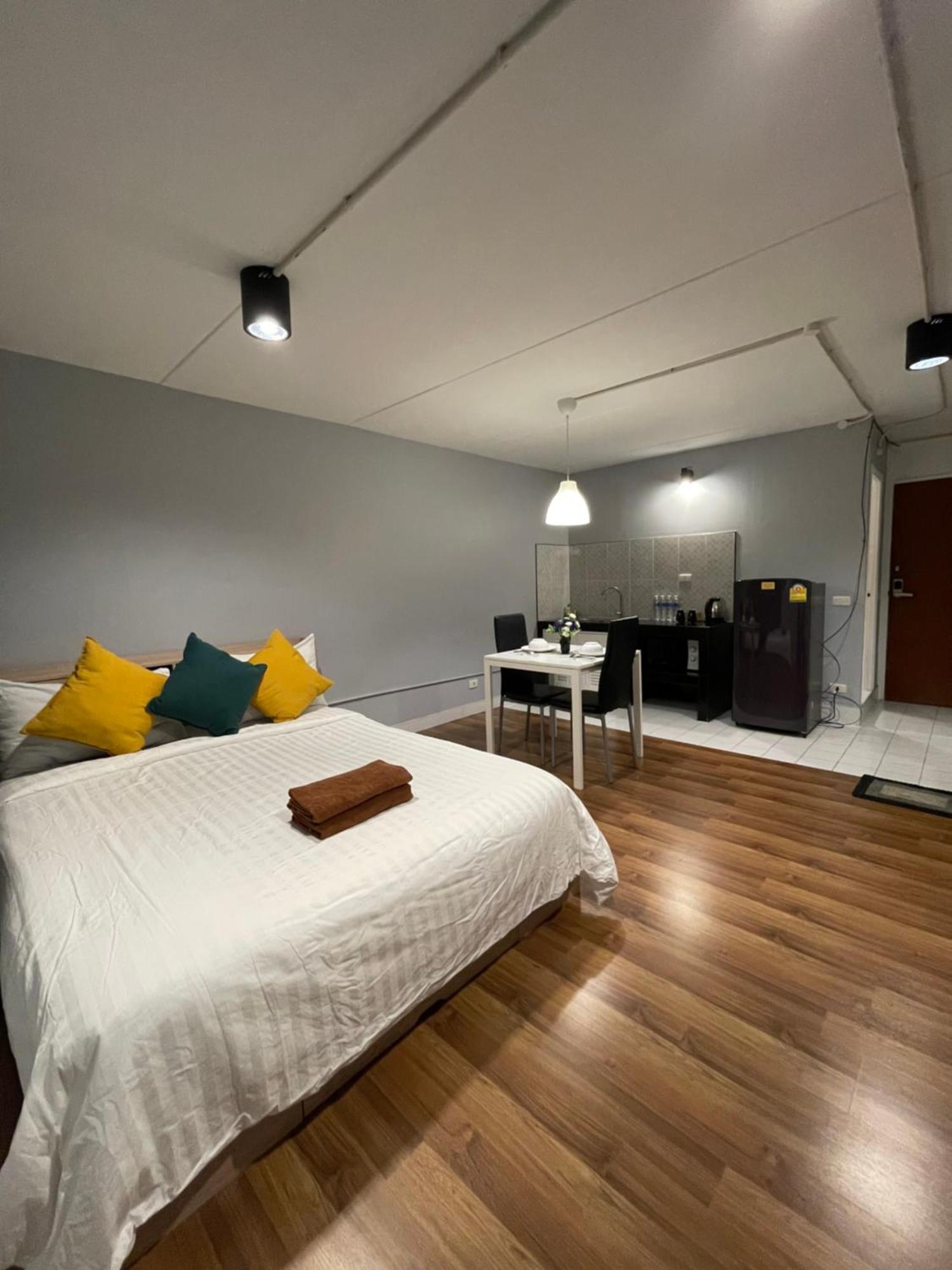 Popular Condo เมืองทองธานี パックレット エクステリア 写真